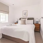 Retreats At Saltmoore * Сандсенд