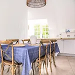 Nyaraló Retreats At Saltmoore