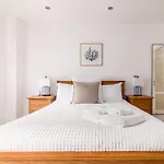 Retreats At Saltmoore Nyaraló