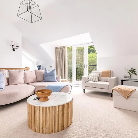 Retreats At Saltmoore