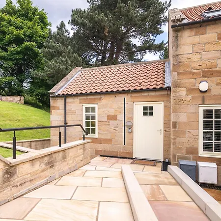 Semesterbostad Retreats At Saltmoore