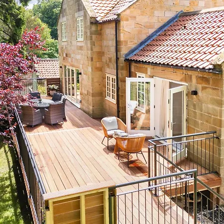 Retreats At Saltmoore *