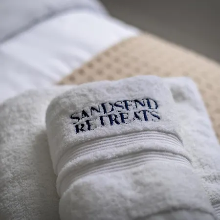 Retreats At Saltmoore *