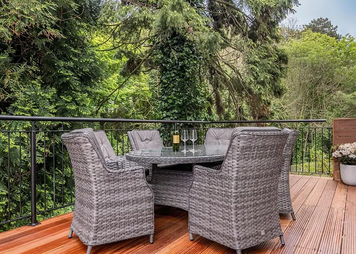 Retreats At Saltmoore *